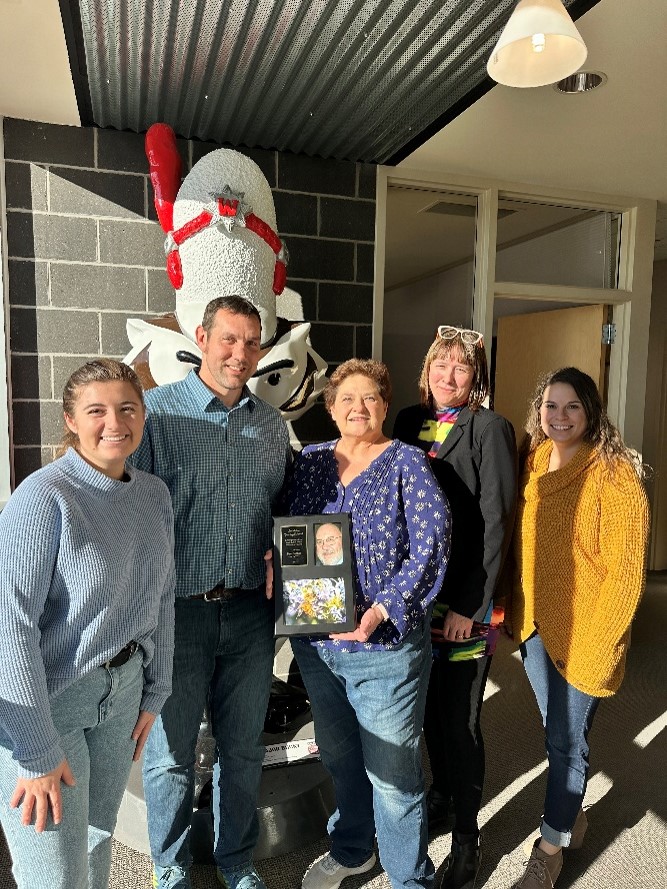 Jahnke Recognized by Wisconsin Honey Producers Association NAFB